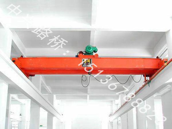 贵州安顺行车行吊销售厂家桥式单梁起重机的优点和特点