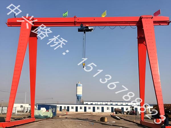 如何预防包厢龙门吊在大风天气下发生倾覆